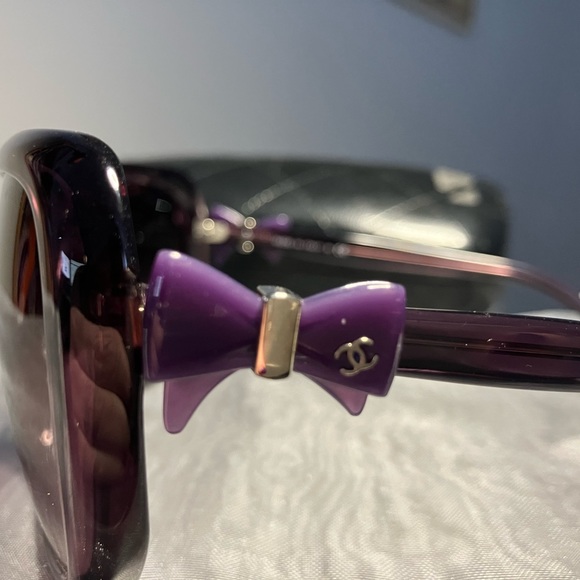 CHANEL Ribbon Coco Mark Sunglasses.  RARE!  EUC - Picture 2 of 10